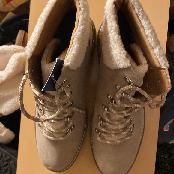 Man made with textile materials lining and sock and faux 100 % polyester size 10 - Picture 5 of 5